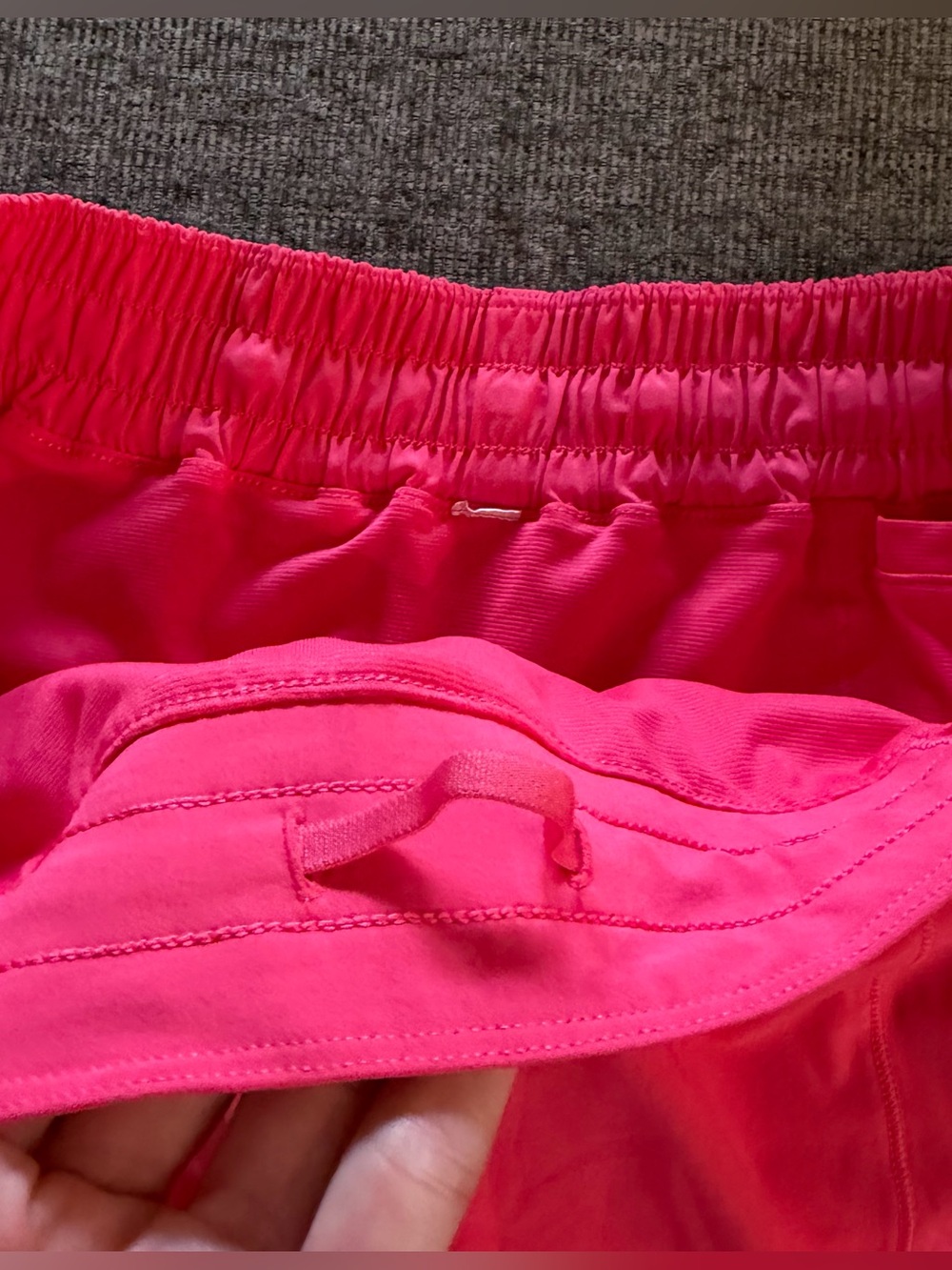 Lululemon Hotty Hot Low-Rise Lined Short 2.5" - Picture 2 of 5